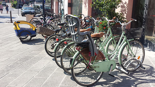 bici_bambini_mare