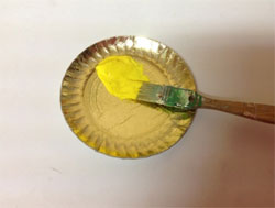 pennelli colore giallo